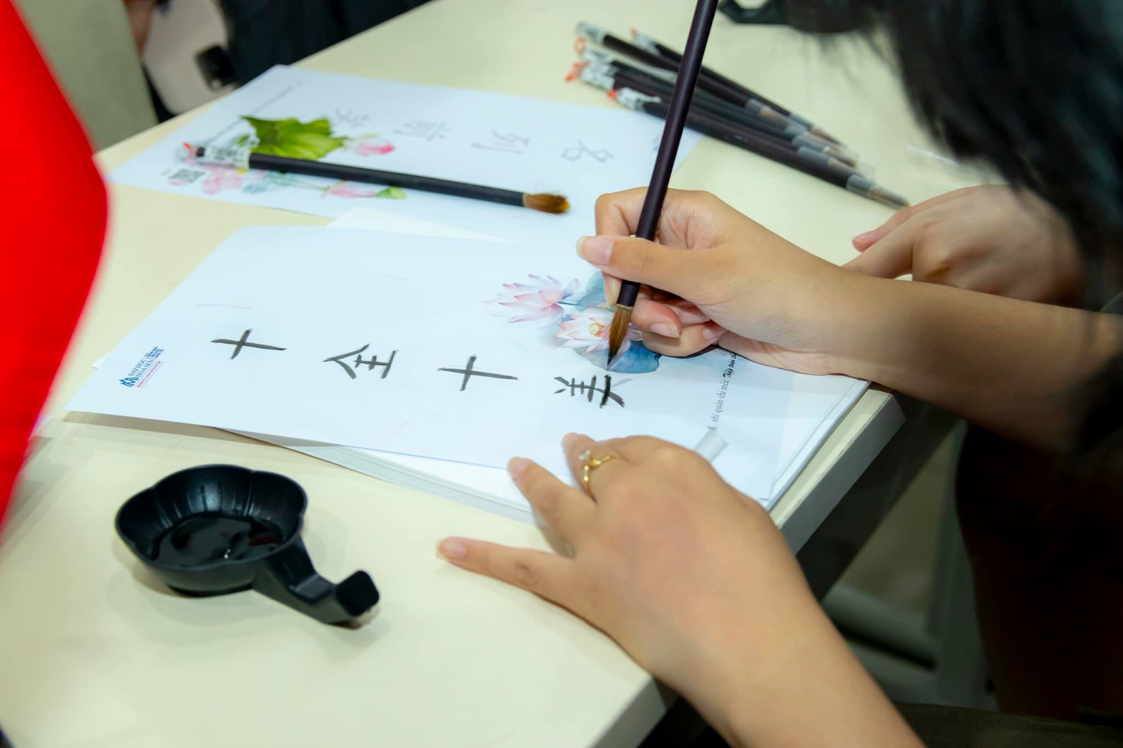 QUY TẮC VIẾT VÀ CÁCH GHI NHỚ CHỮ HÁN - Hướng dẫn chi tiết cho người mới bắt đầu